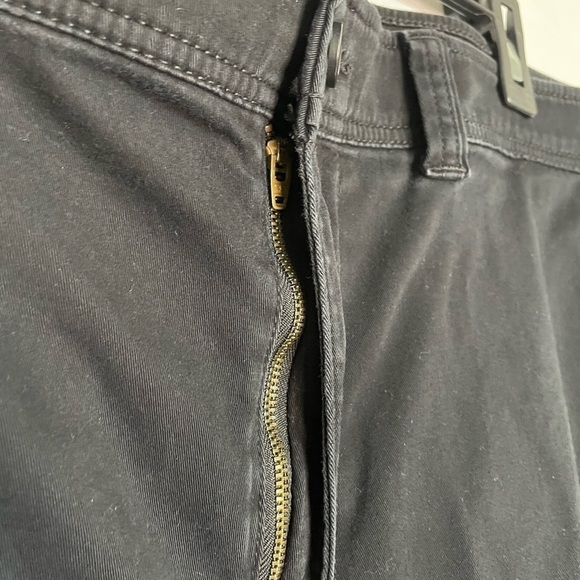 The Foundry Supply Co Black Shorts Mens Size 42 - Picture 3 of 4